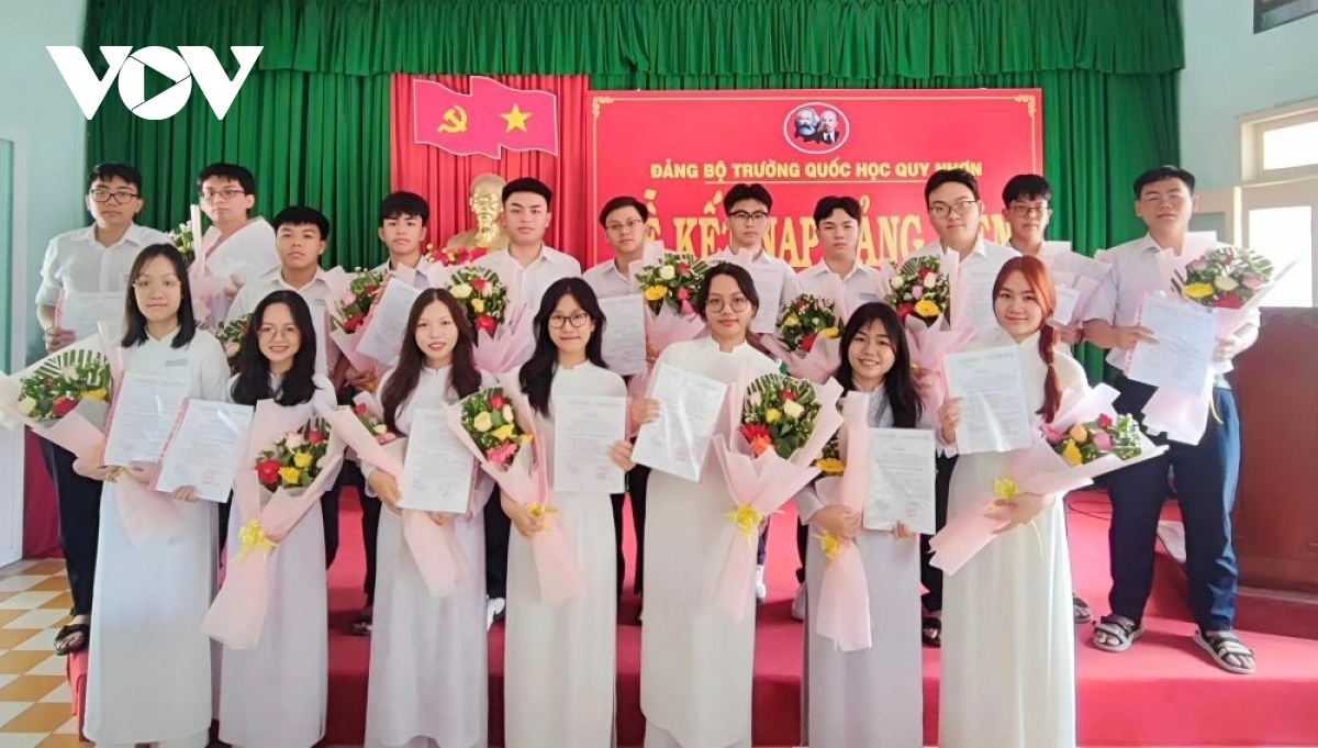 Chú trọng chất lượng phát triển đảng viên mới ở Bình Định
